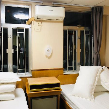 Good Fortune Inn Hong Kong Bagian luar foto
